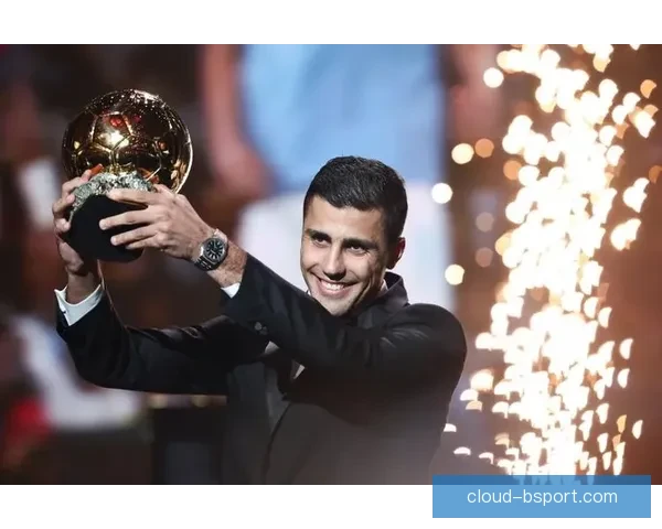 2024 欧洲杯最佳球员罗德里荣获年度最佳称号再创辉煌